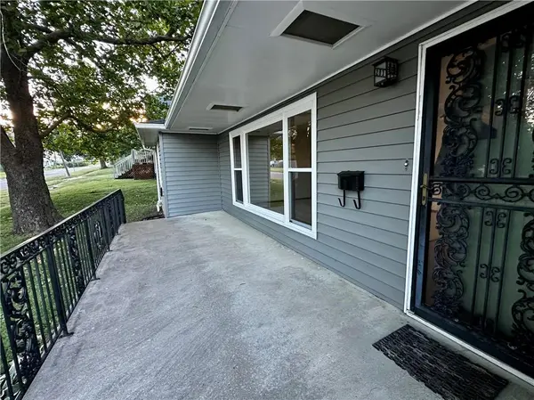 203 W 11th ST #W, Maryville, MO 64468