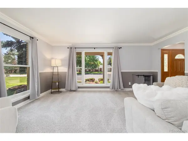 7664 S Race, Centennial, CO 80122