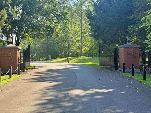 2687 E Sailor LN, Bloomington, IN 47408