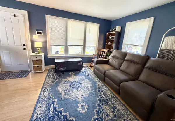 521 S 27th ST, South Bend, IN 46615