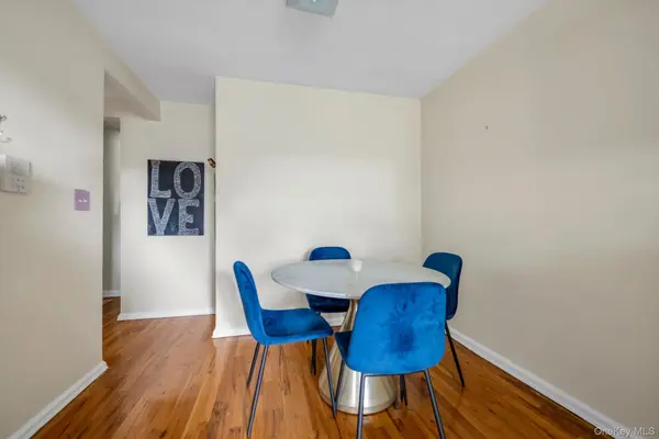 35U Madison Park Gardens #35U, Port Washington, NY 11050