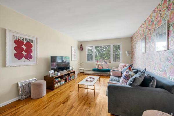 35U Madison Park Gardens #35U, Port Washington, NY 11050