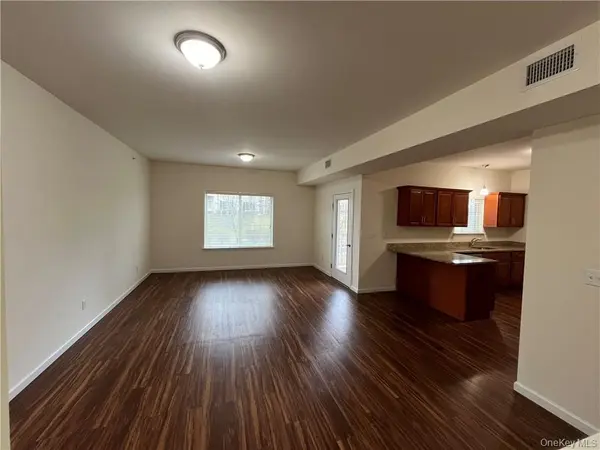 44 High ST #125, Chester, NY 10918
