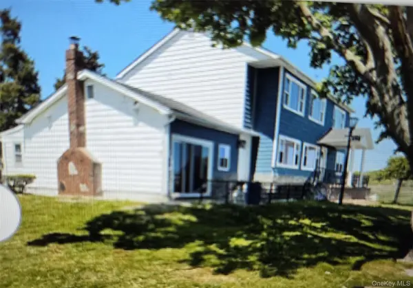 476 Riviera DR, Mastic Beach, NY 11951