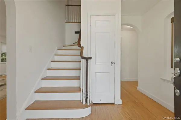 214 Nassau AVE, Manhasset, NY 11030