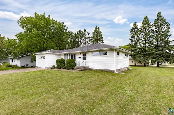 1107 Washington Ave, Cloquet, MN 55720