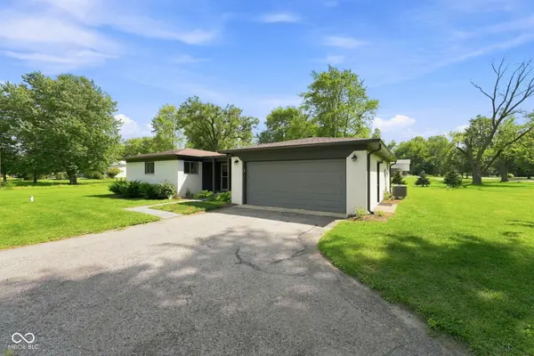 102 Waterman DR, Noblesville, IN 46060