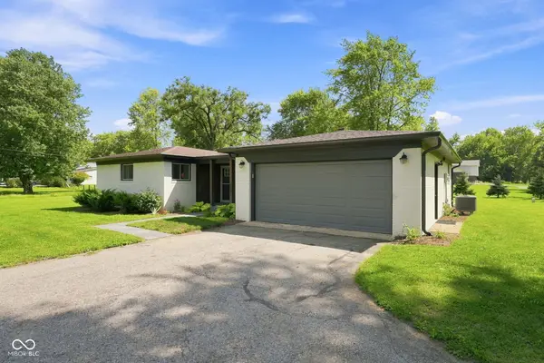 102 Waterman DR, Noblesville, IN 46060
