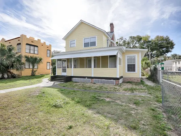 422 & 426 E CITRUS AVE, Eustis, FL 32726