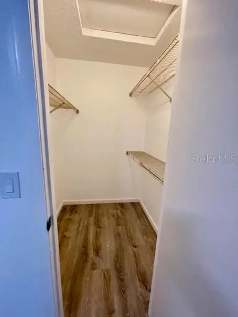 315 LAKEPOINTE DR #302, Altamonte Springs, FL 32701