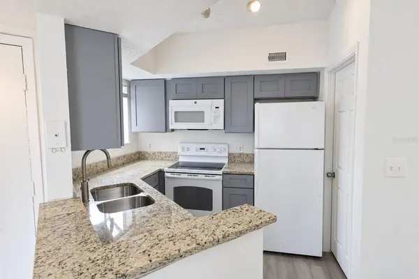 1956 LAKE ATRIUMS CIR #144, Orlando, FL 32839