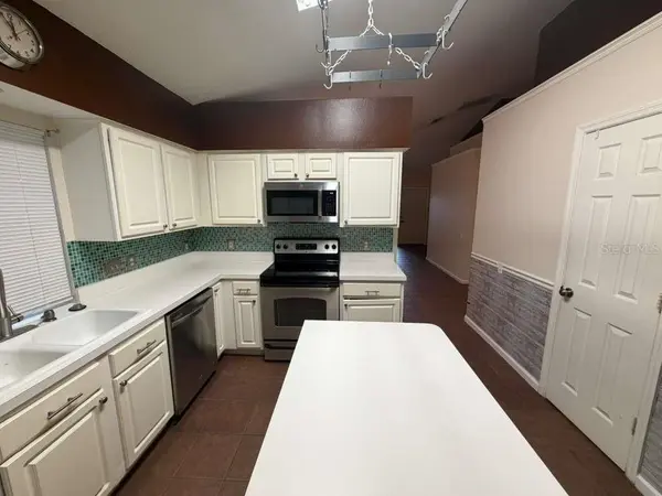 3227 HERONS POINT CIR, Kissimmee, FL 34741