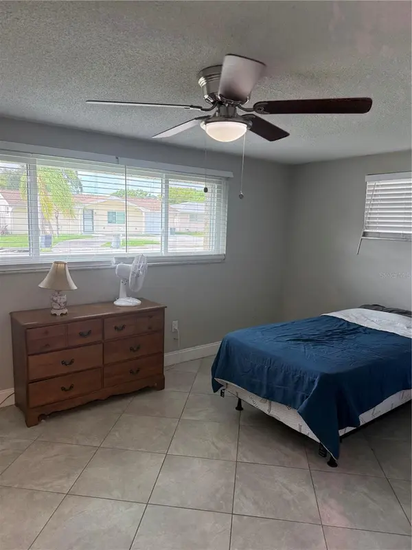 7405 OAKSHIRE DR, Port Richey, FL 34668