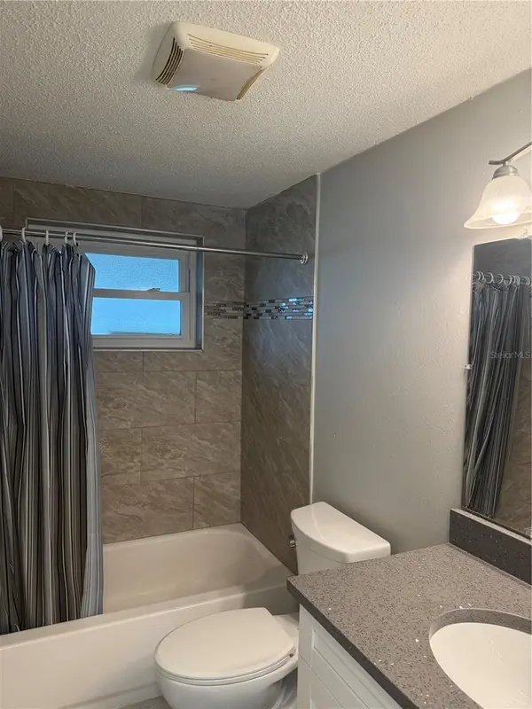 7405 OAKSHIRE DR, Port Richey, FL 34668