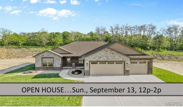 2947 Bluff Ridge CT, Maryville, IL 62062