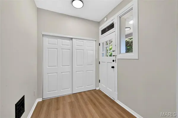 4026 Humphrey ST, St Louis, MO 63116