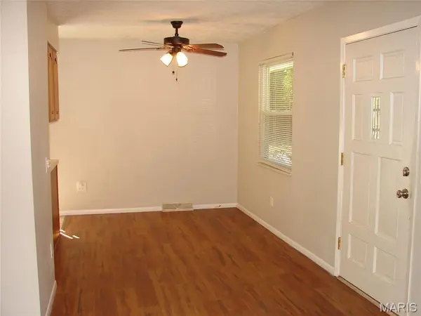 524 Phillipena ST, Edwardsville, IL 62025