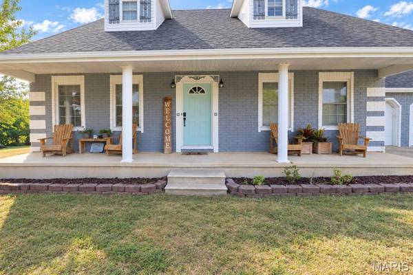 808 Carrie CIR, Lebanon, MO 65536