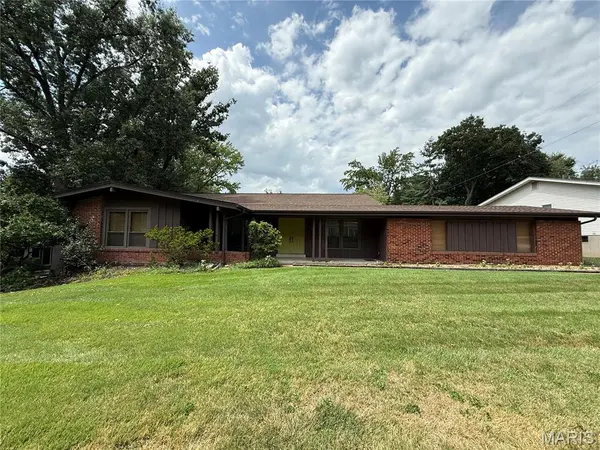 12624 Tallow Hill LN, Unincorporated, MO 63146