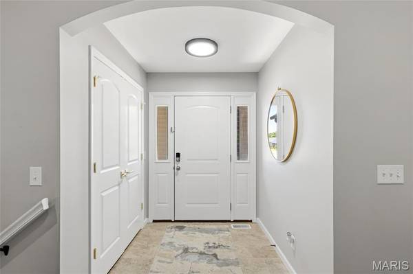 1128 Patsy LN, O'fallon, MO 63366