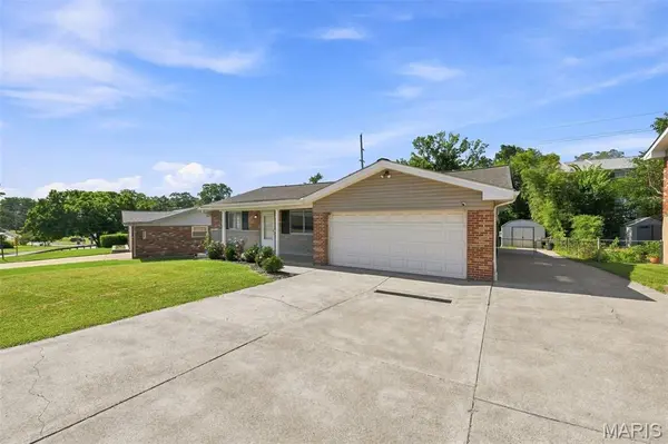1212 Victory DR, Unincorporated, MO 63125