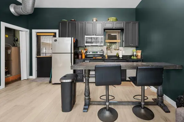 1605 2nd AVE #9, Rock Island, IL 61201
