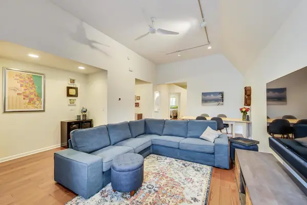 3110 N Clybourn AVE, Chicago, IL 60618
