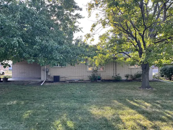 1620 Barthelone ST, Crest Hill, IL 60403