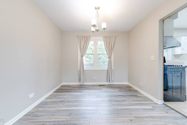5S735 Park Meadow DR, Naperville, IL 60540