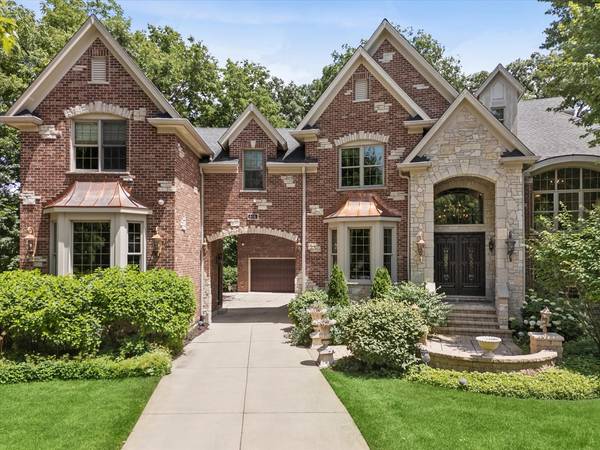 616 Driftwood CT, Naperville, IL 60540