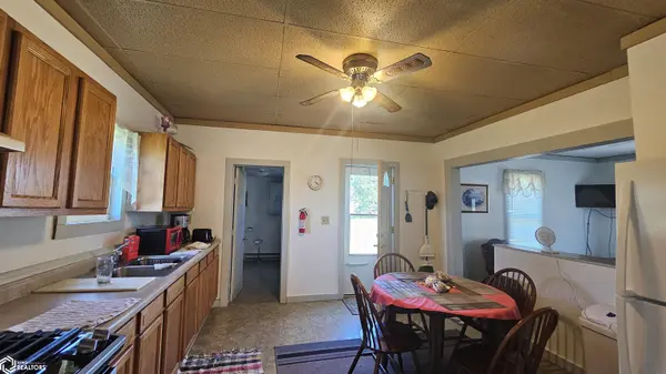 101 E Liberty ST, Exline, IA 52555