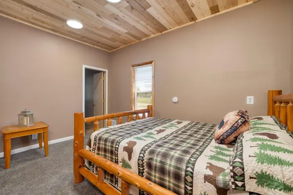 541 5th ST SE, Deer River, MN 56636