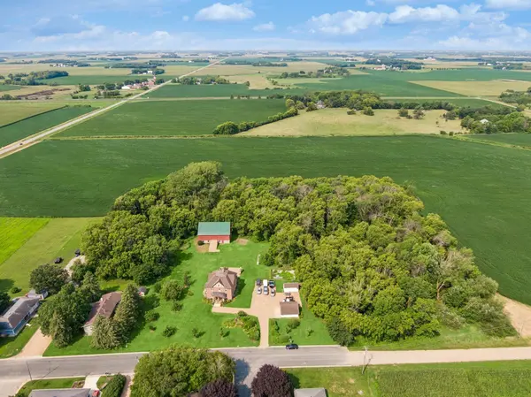 510 Jacob ST, Hamburg, MN 55339