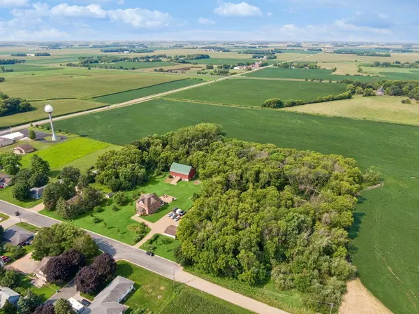 510 Jacob ST, Hamburg, MN 55339
