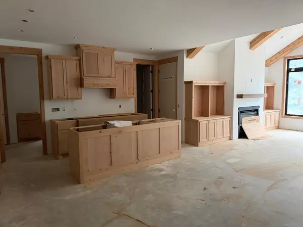37880 Wilderness Pkwy, Crosslake, MN 56442