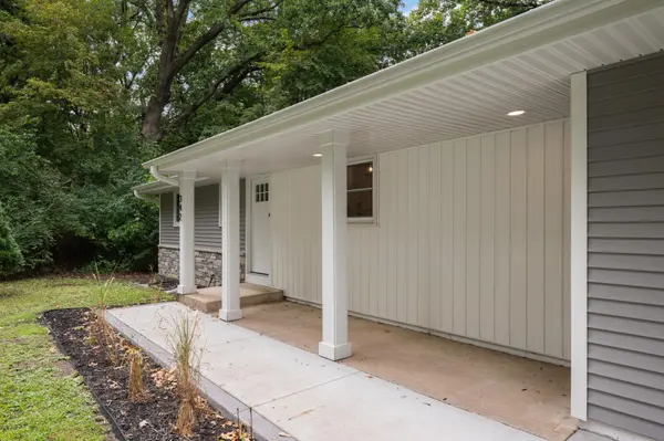 342 Kenmar CIR, Minnetonka, MN 55305