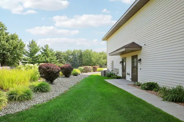 11139 Edgewood CIR N, Champlin, MN 55316