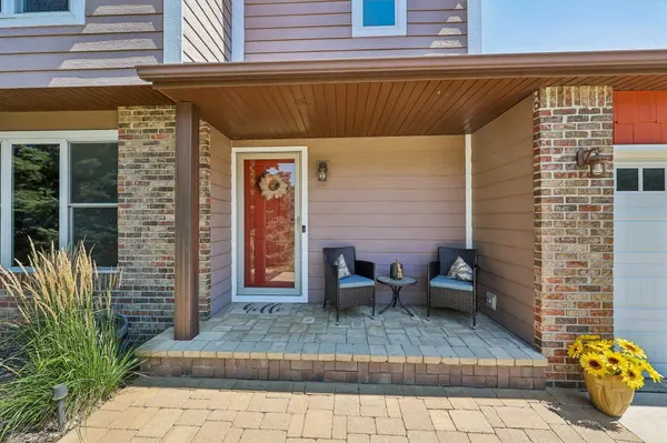4128 New York AVE, Eagan, MN 55123