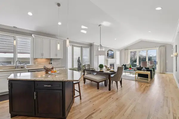 17435 Sanctuary DR, Minnetonka, MN 55391
