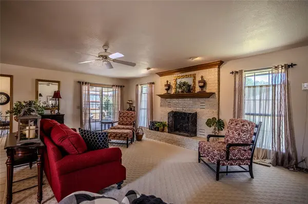 1401 Timber Creek, Weatherford, OK 73096