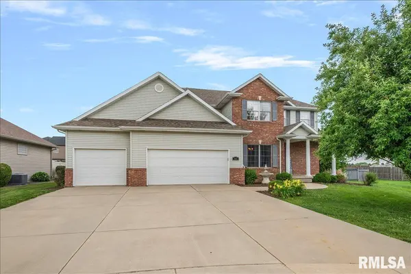 917 River Birch CT, Chatham, IL 62629