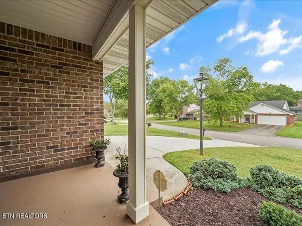 1624 Clear Brook Drive, Knoxville, TN 37922