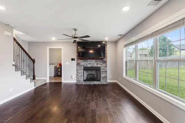 571 Tracy Ln, Clarksville, TN 37040