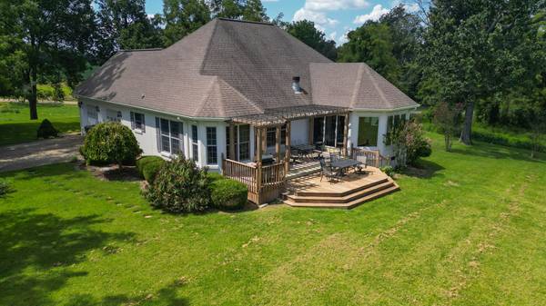 1021 Old State Route 76, Henry, TN 38231