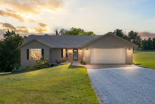 1404 Cody RD, Nixa, MO 65714