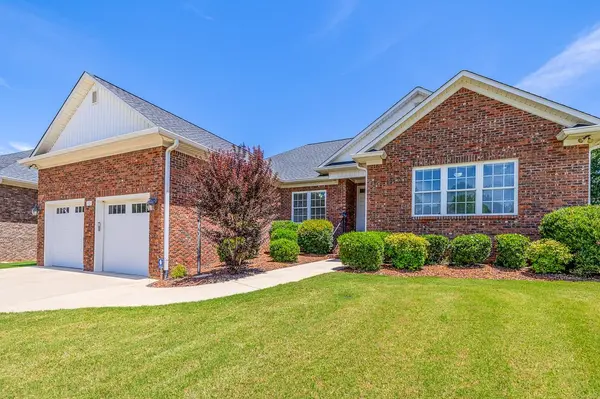 821 E Golden View LN, Boiling Springs, SC 29316