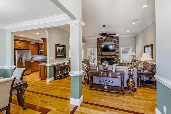 821 E Golden View LN, Boiling Springs, SC 29316