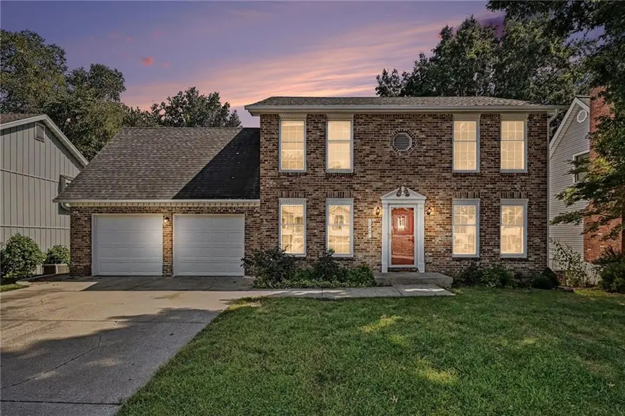 1629 Dunwich DR, Liberty, MO 64068
