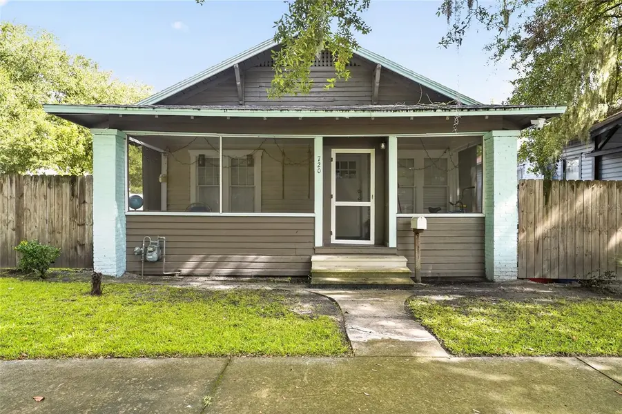 720 NW 2ND AVE, Gainesville, FL 32601