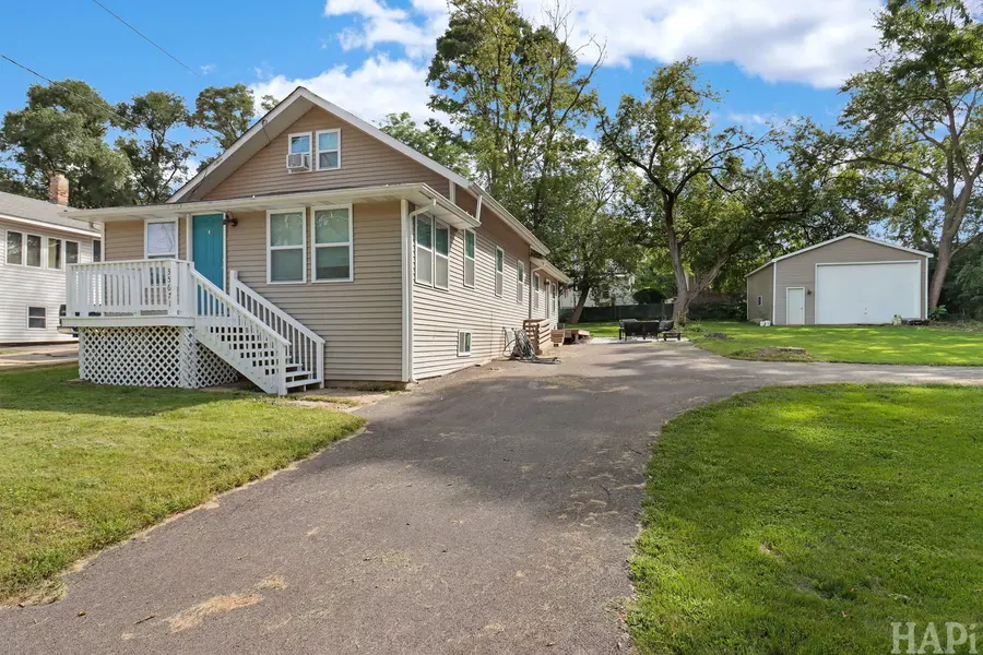 35671 N Wilson RD, Ingleside, IL 60041